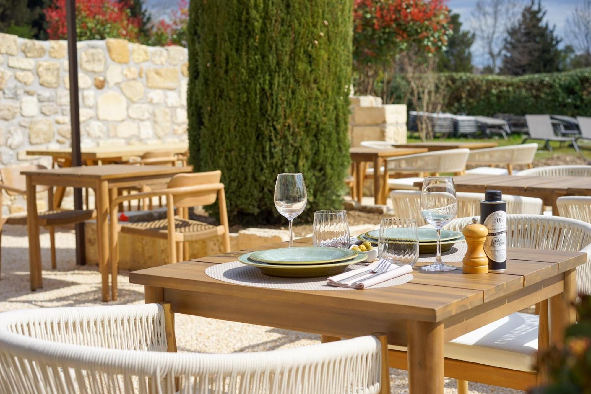 Val Baussenc, The Originals Relais Hotel Maussane-les-Alpilles Exterior photo